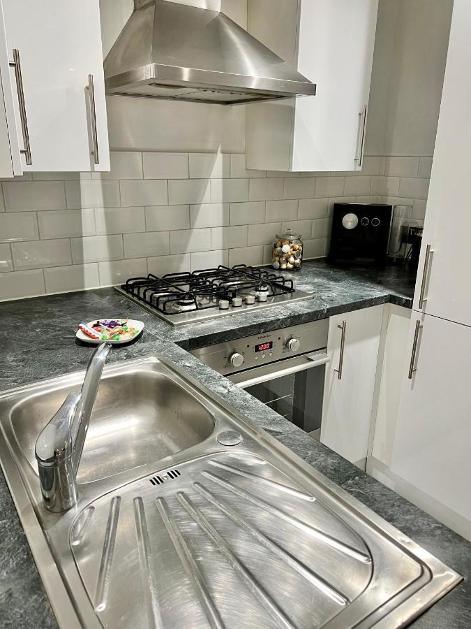 Regents Park 2 Bed Town House Apartment ลอนดอน ภายนอก รูปภาพ