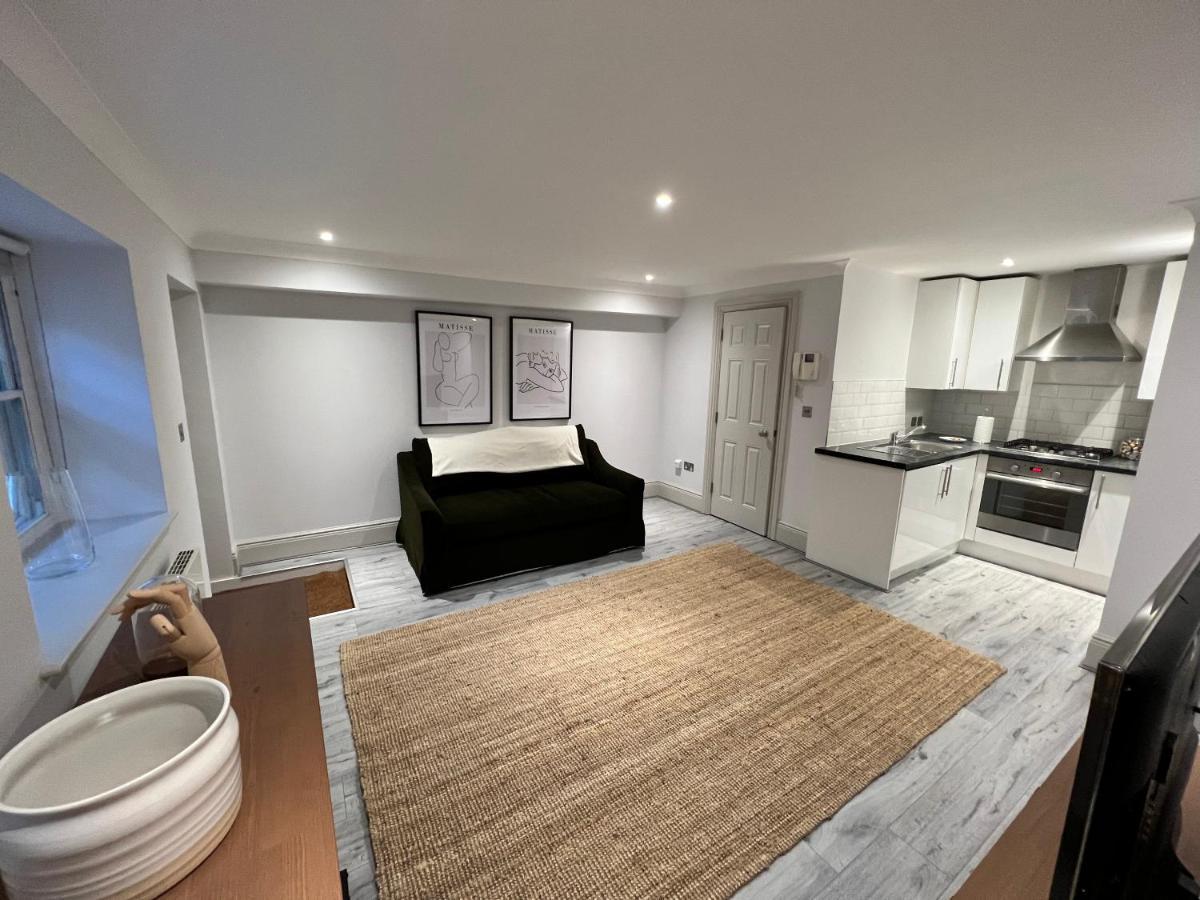Regents Park 2 Bed Town House Apartment ลอนดอน ภายนอก รูปภาพ
